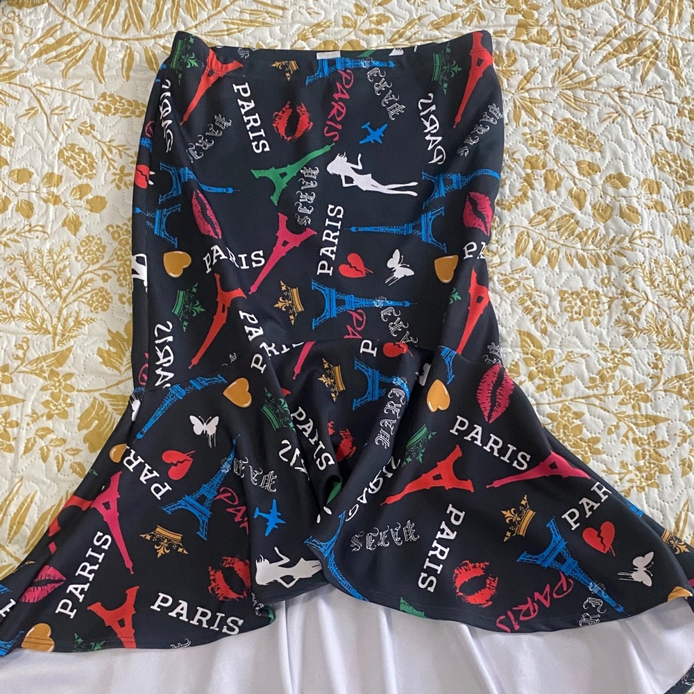 Chic Paris Print Midi Skirt - Multicolor